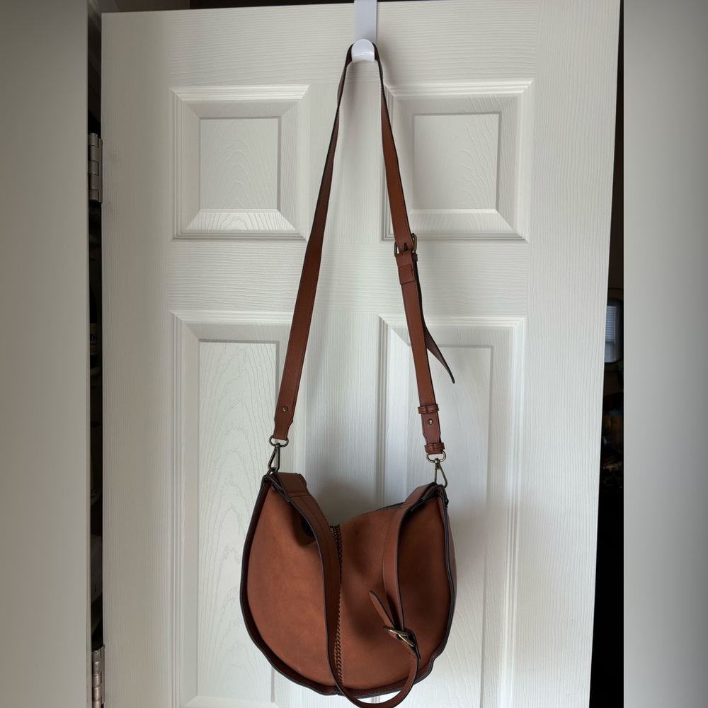 Crossbody Purse - ‘70’s Style, Brown Faux Leather, Crossbody Purse.